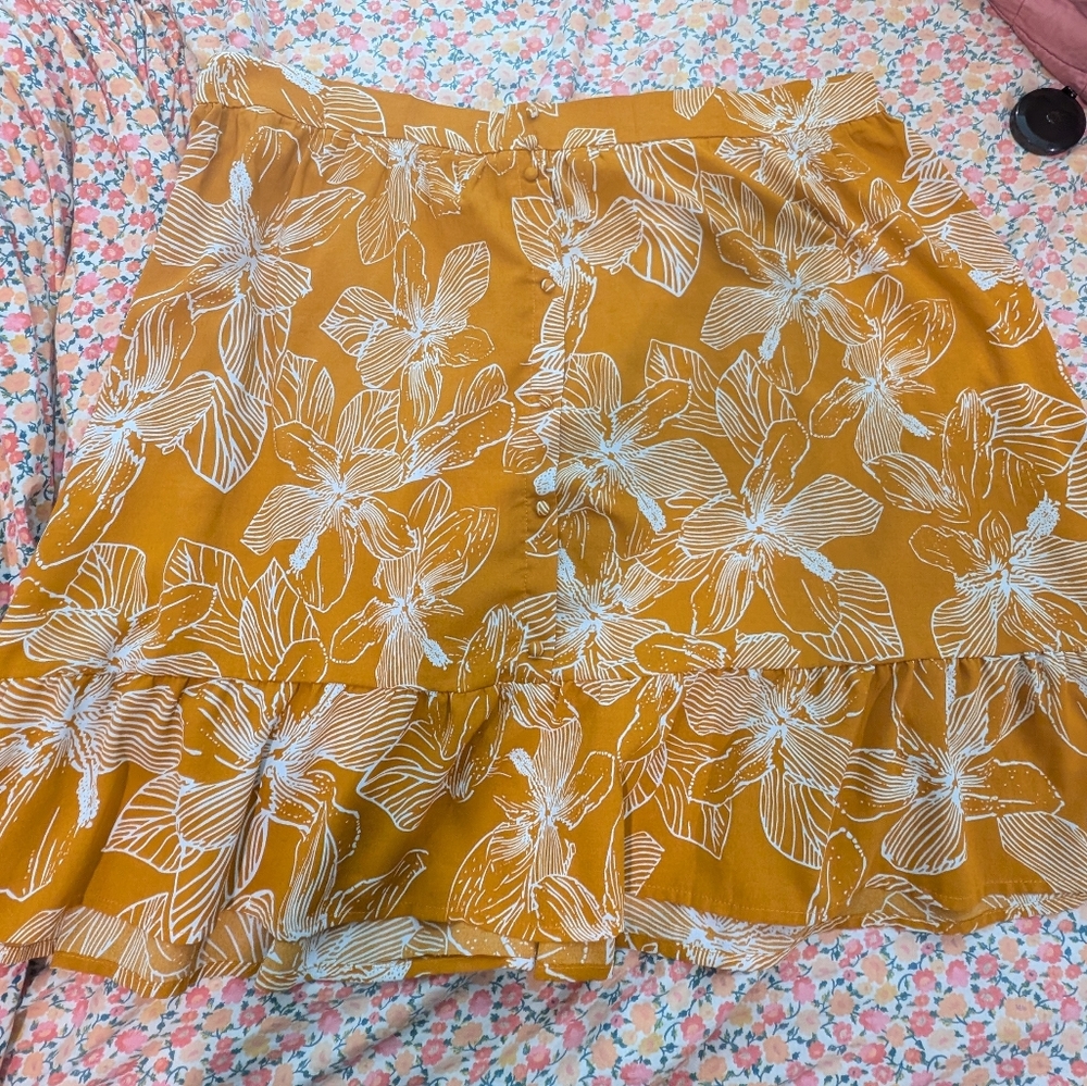 SHEIN Yellow Floral Mini Skirt